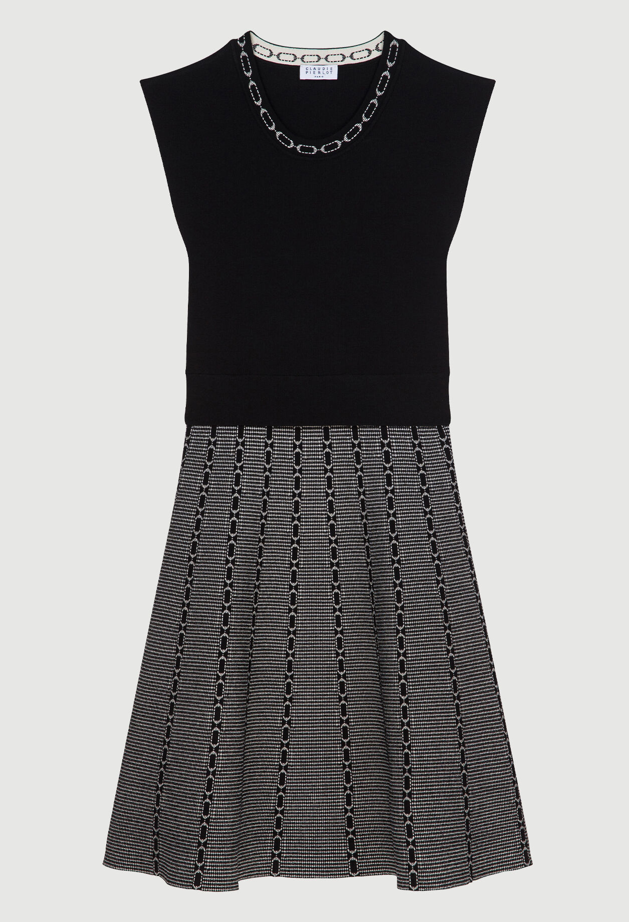 Sleeveless knit dress
