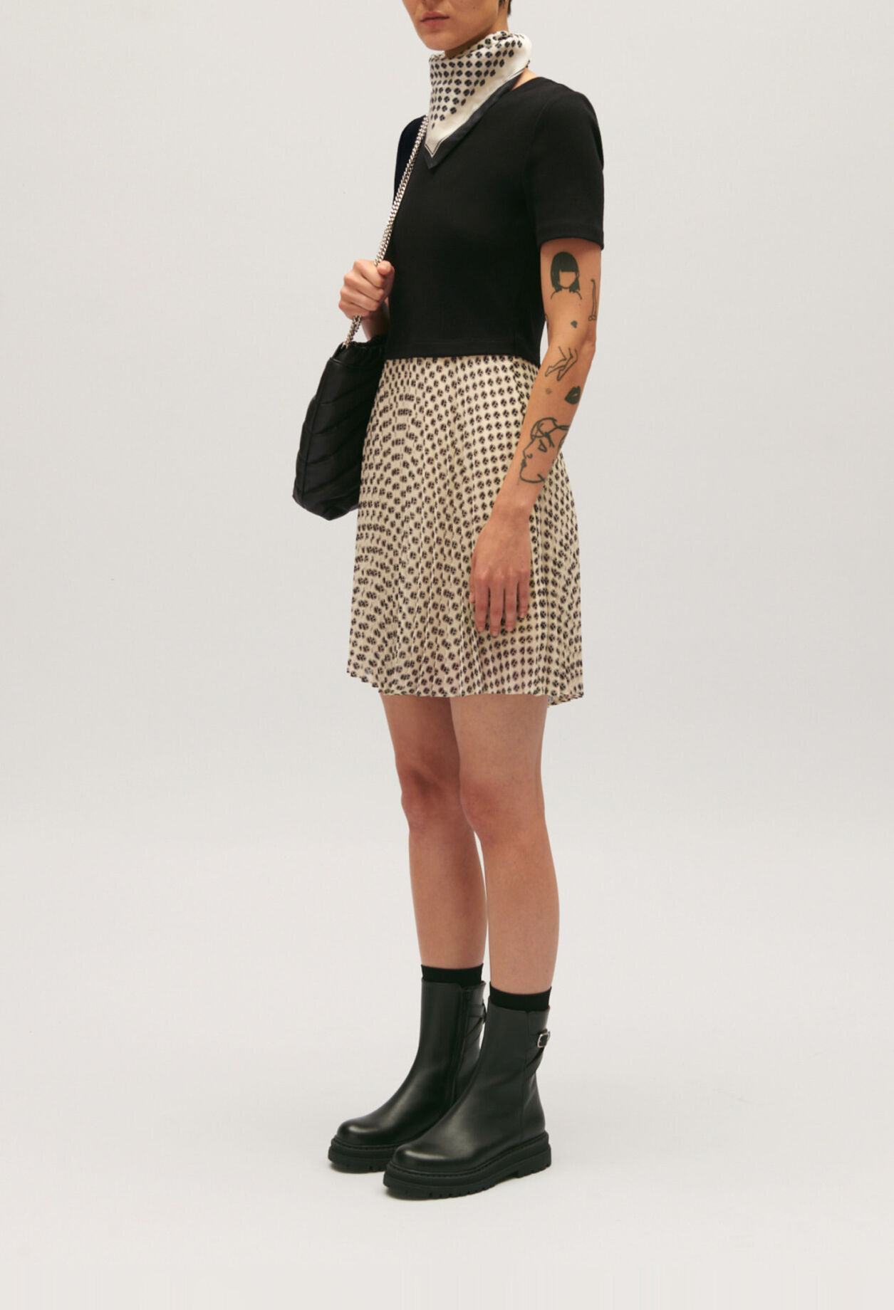 Teli short dual-material dress