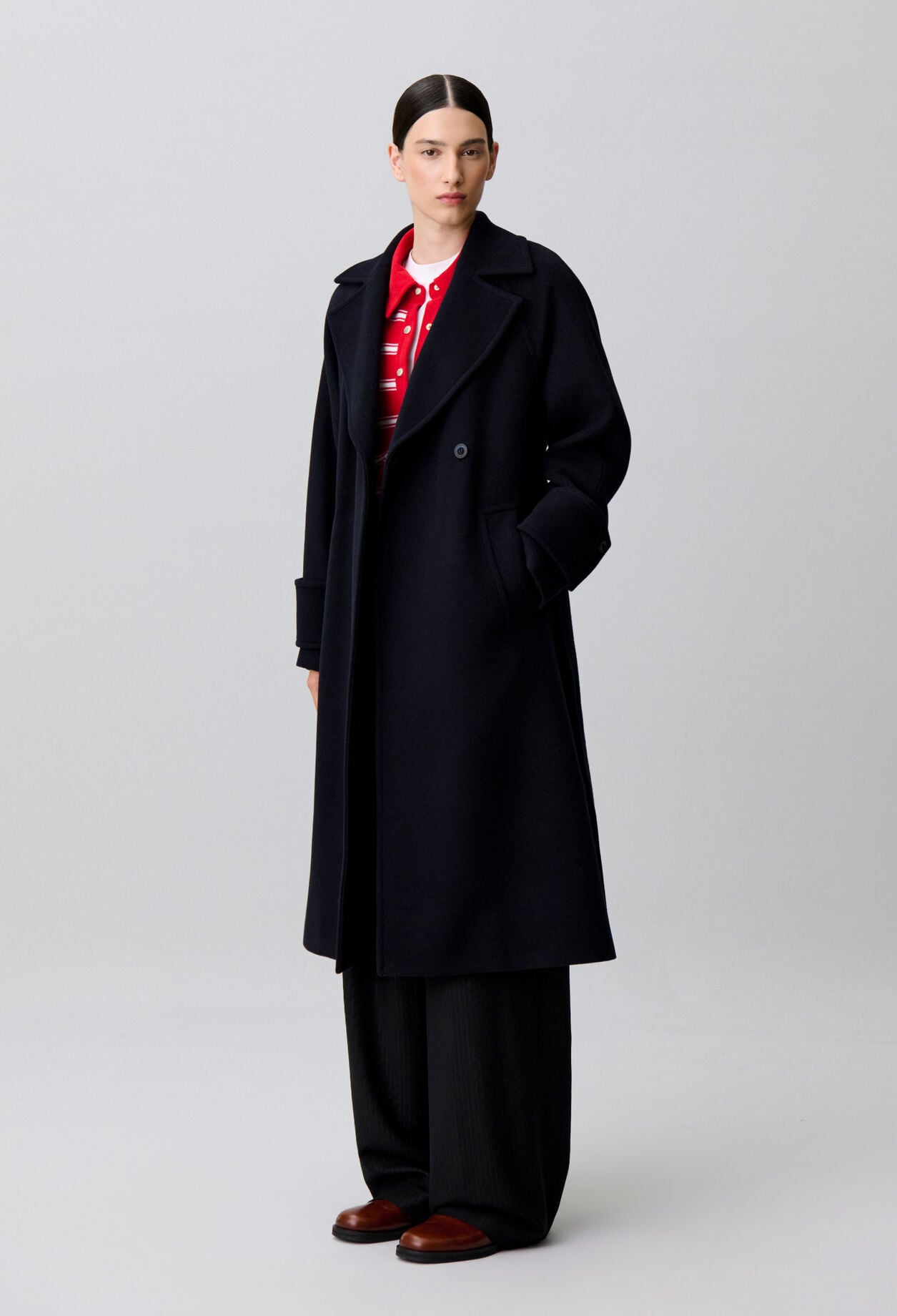 Straight coat with removable belt
