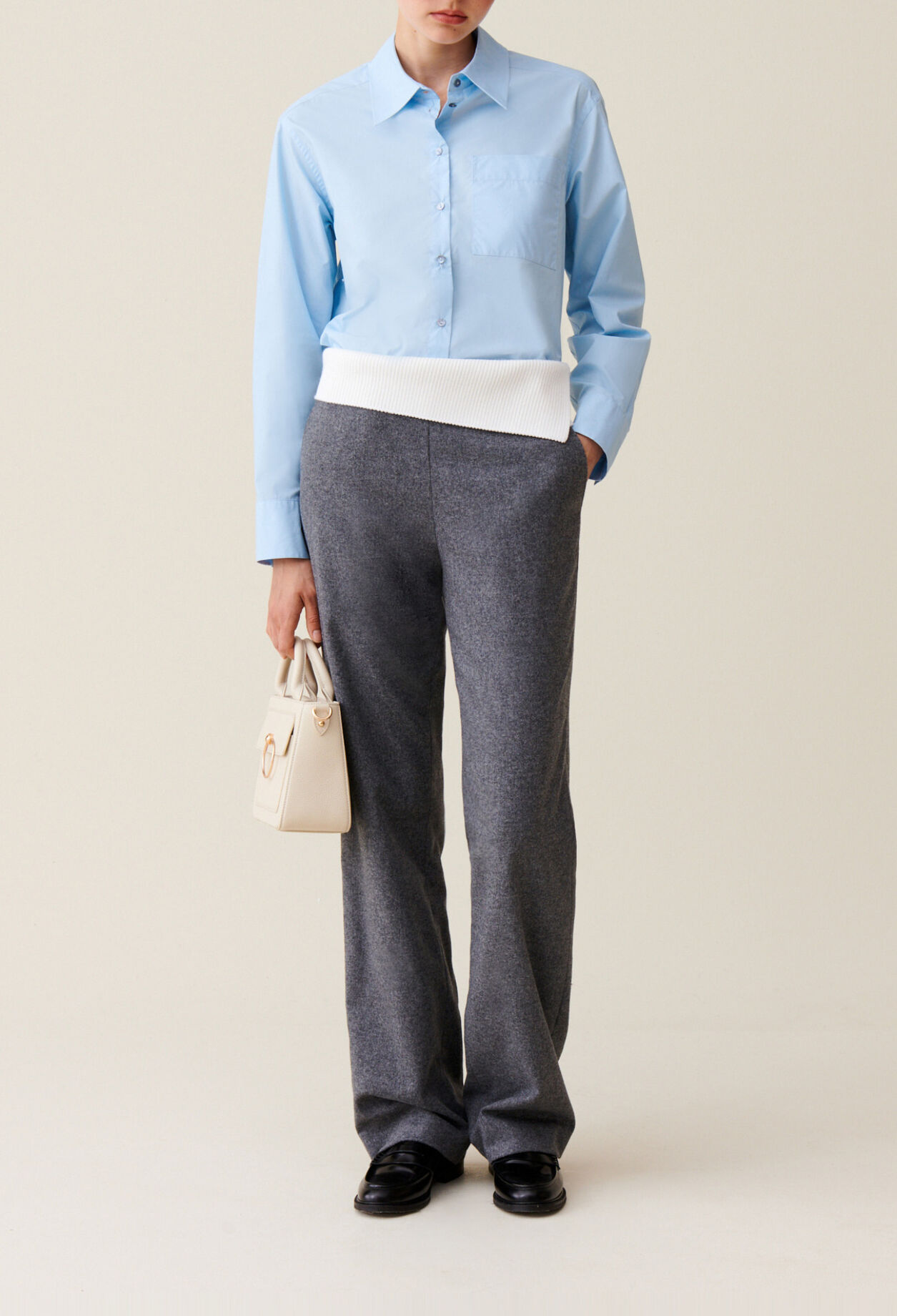 Straight trousers contrast belt