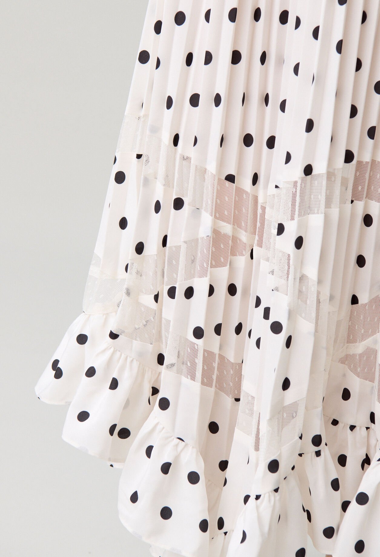 Polka dot pleated skirt