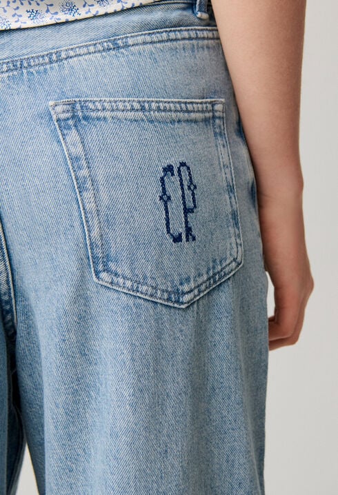 Embroidered wide-leg jeans