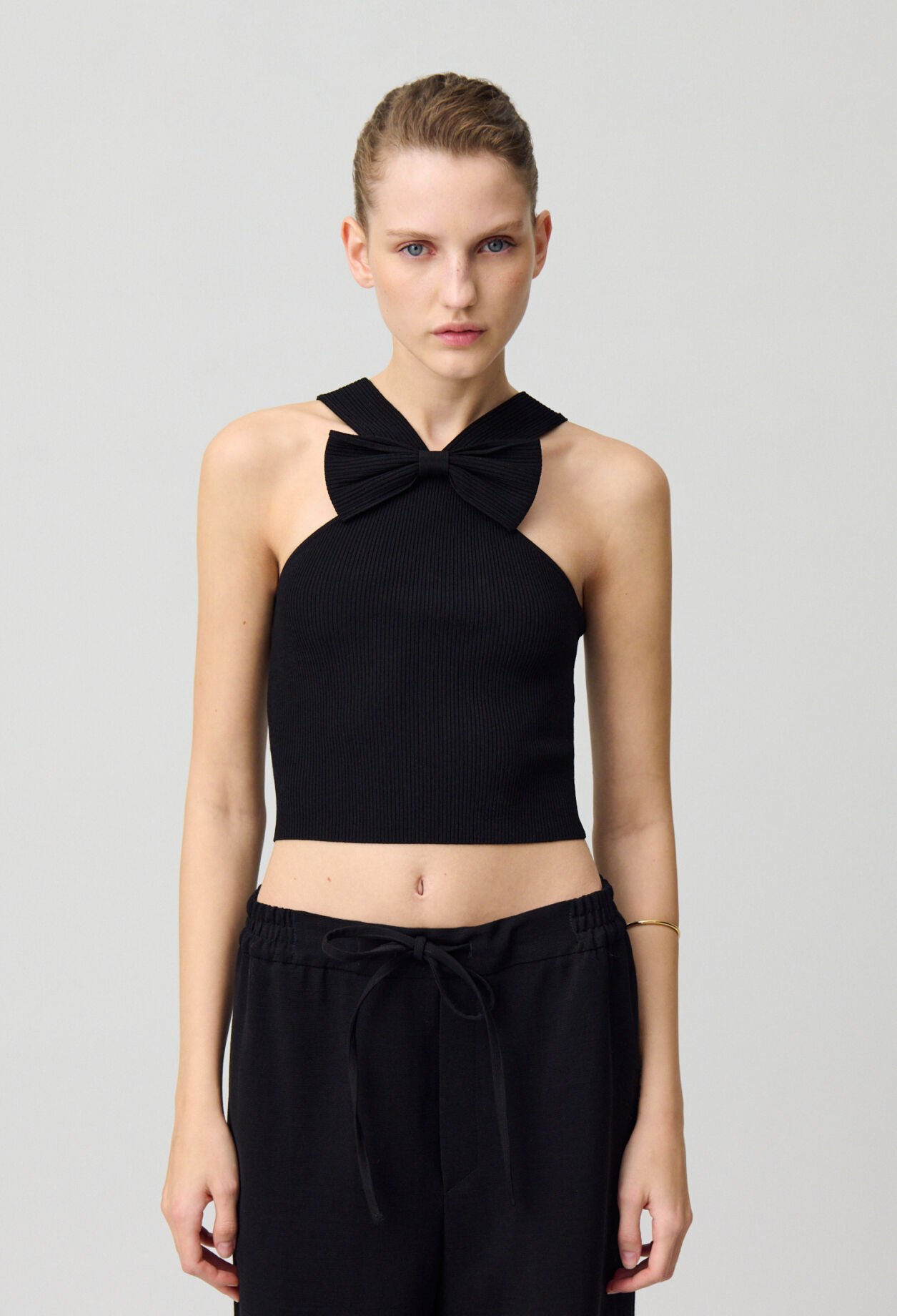 Fine knit bow top