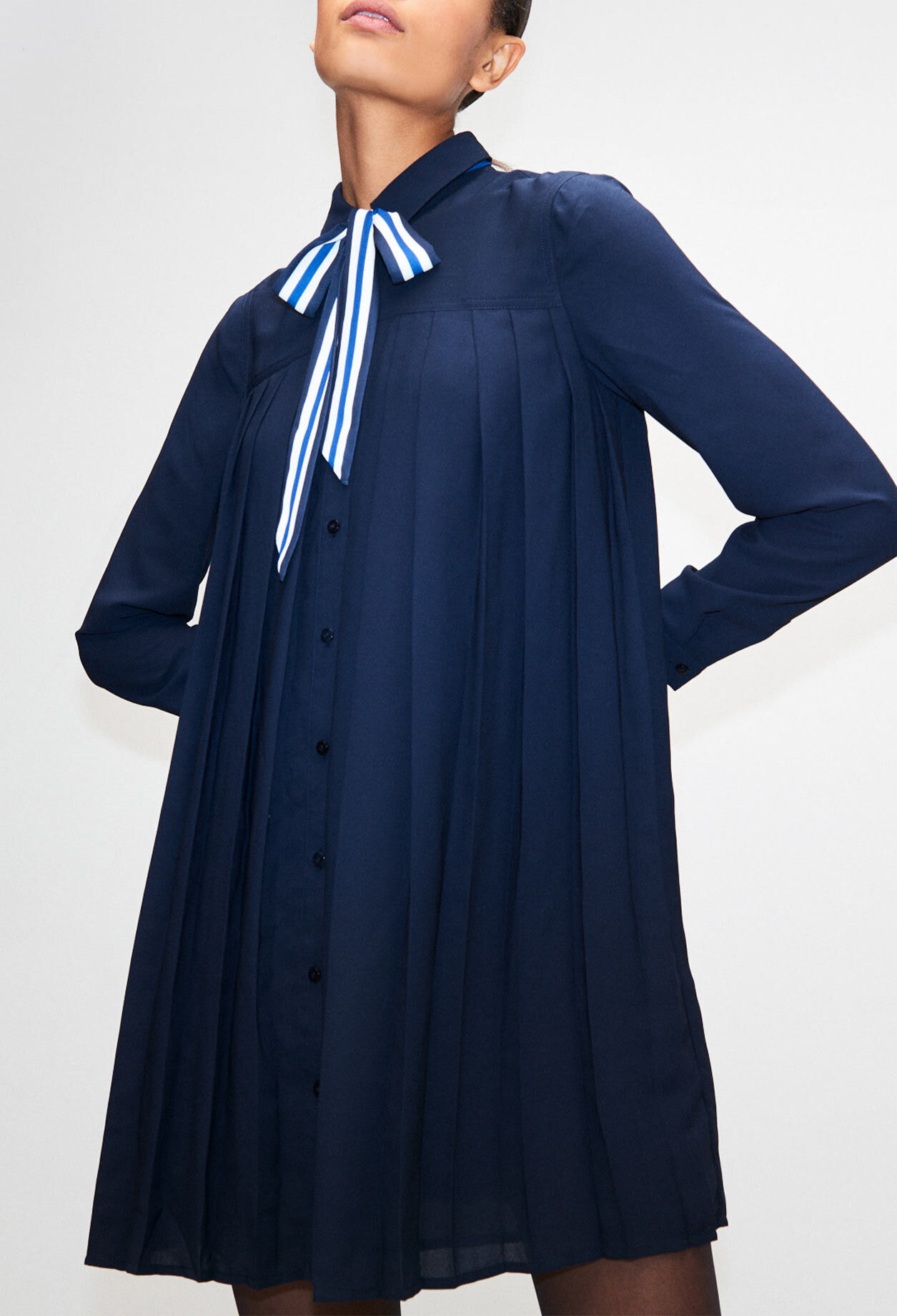 Plated shirt dress w/ lavallière detail