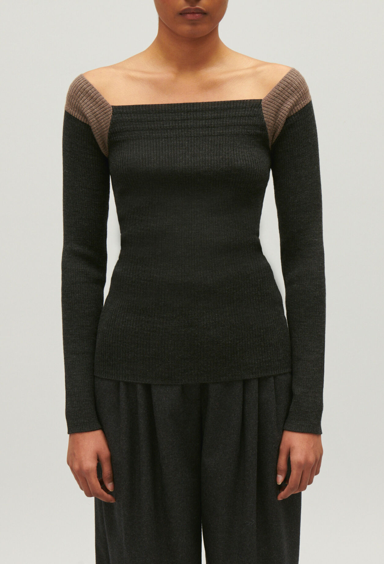 Marled grey ribbed jumper