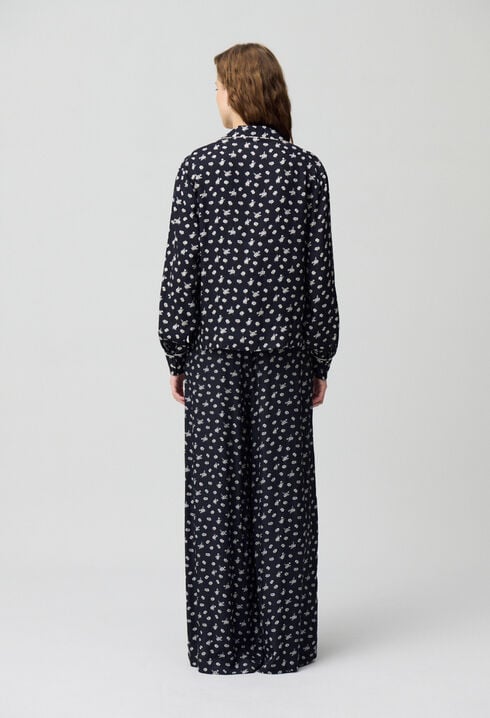 Short fluid blouse