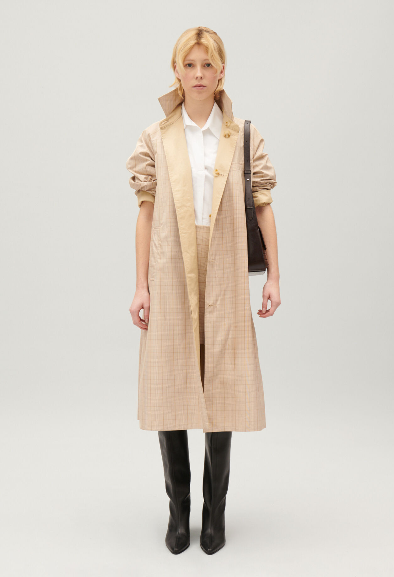 Beige reversible mid-length coat
