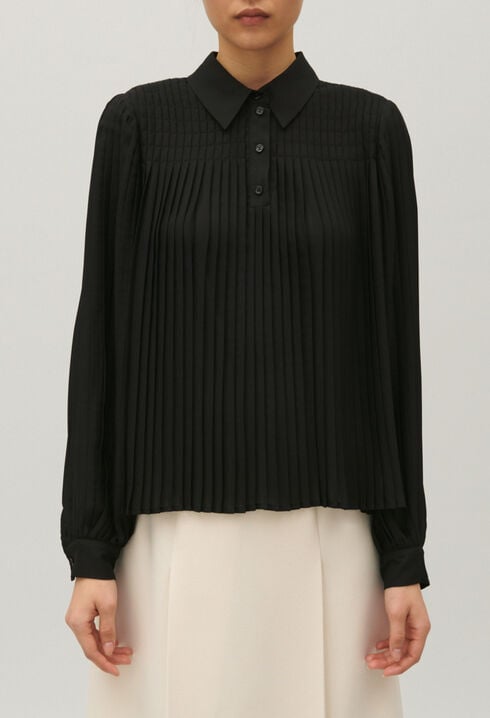 Pleated blouse