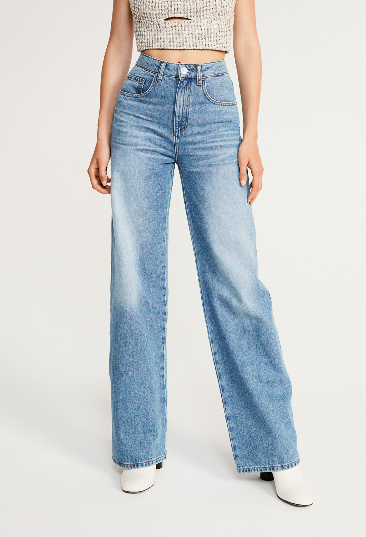 Washed out jeans made of organic cotton