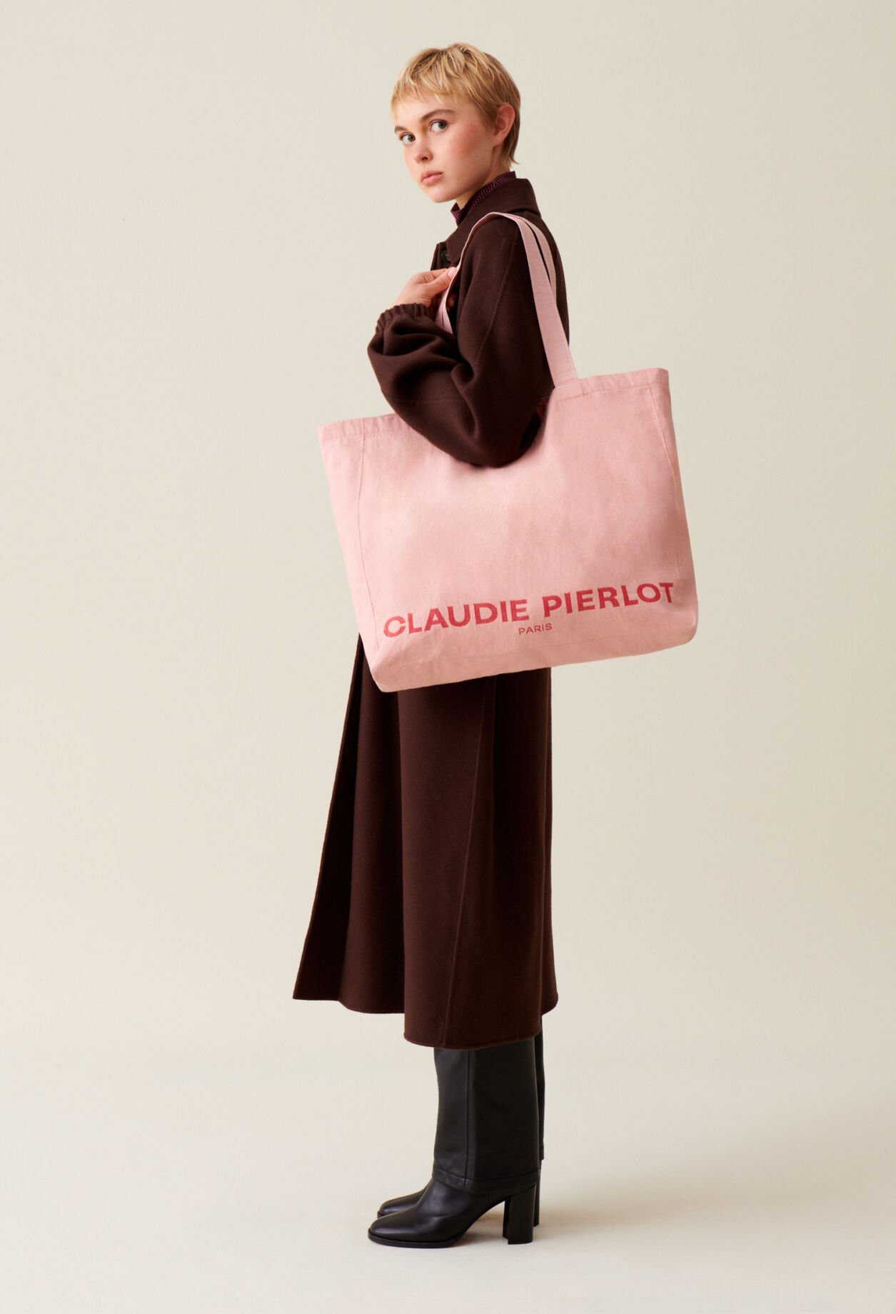Oversized tote bag