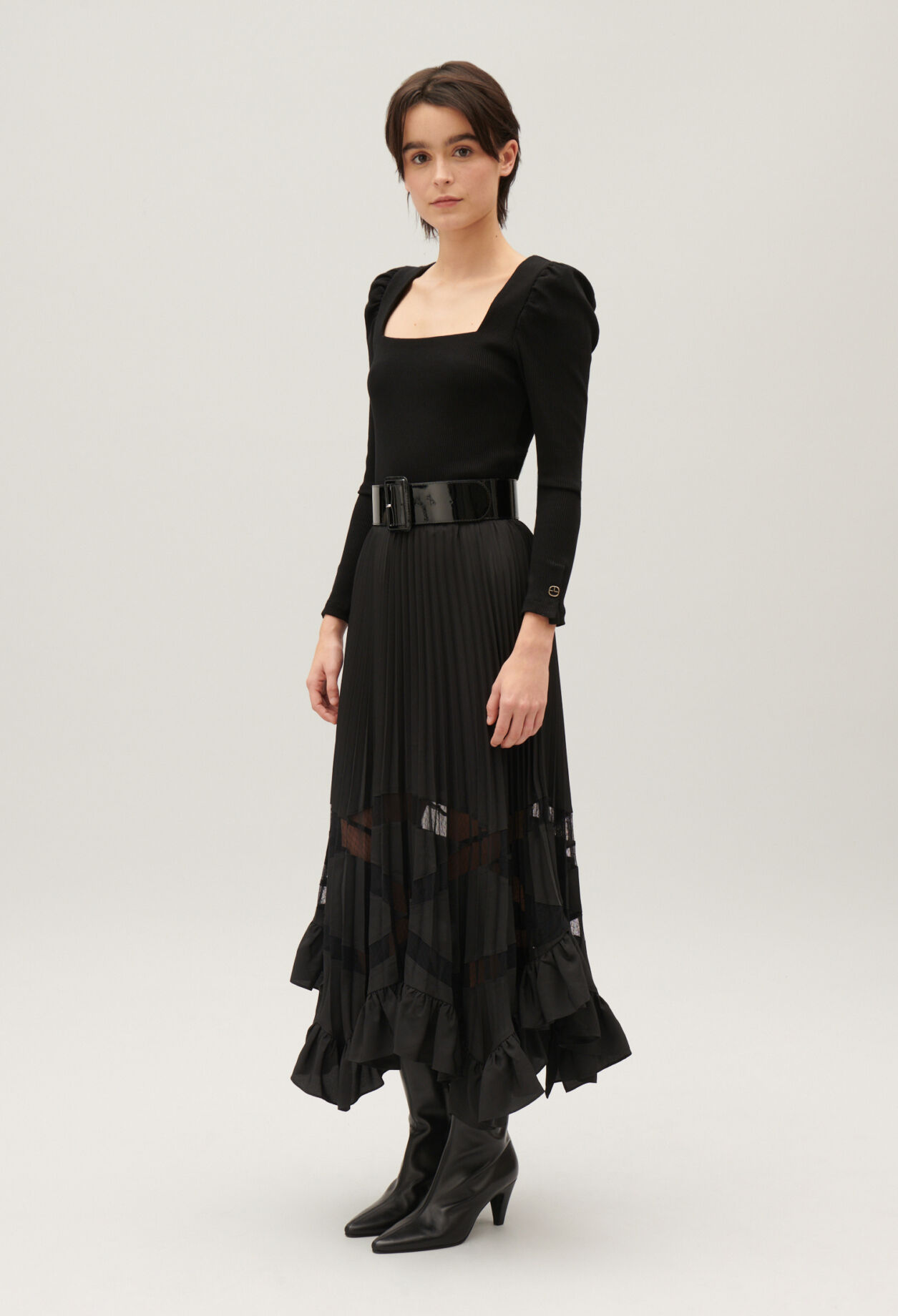 Asymmetrical pleated skirt