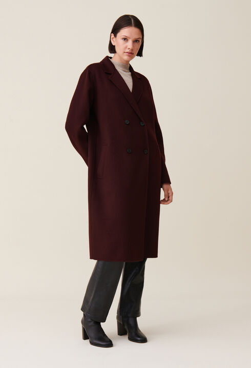 Long straight Bordeaux coat