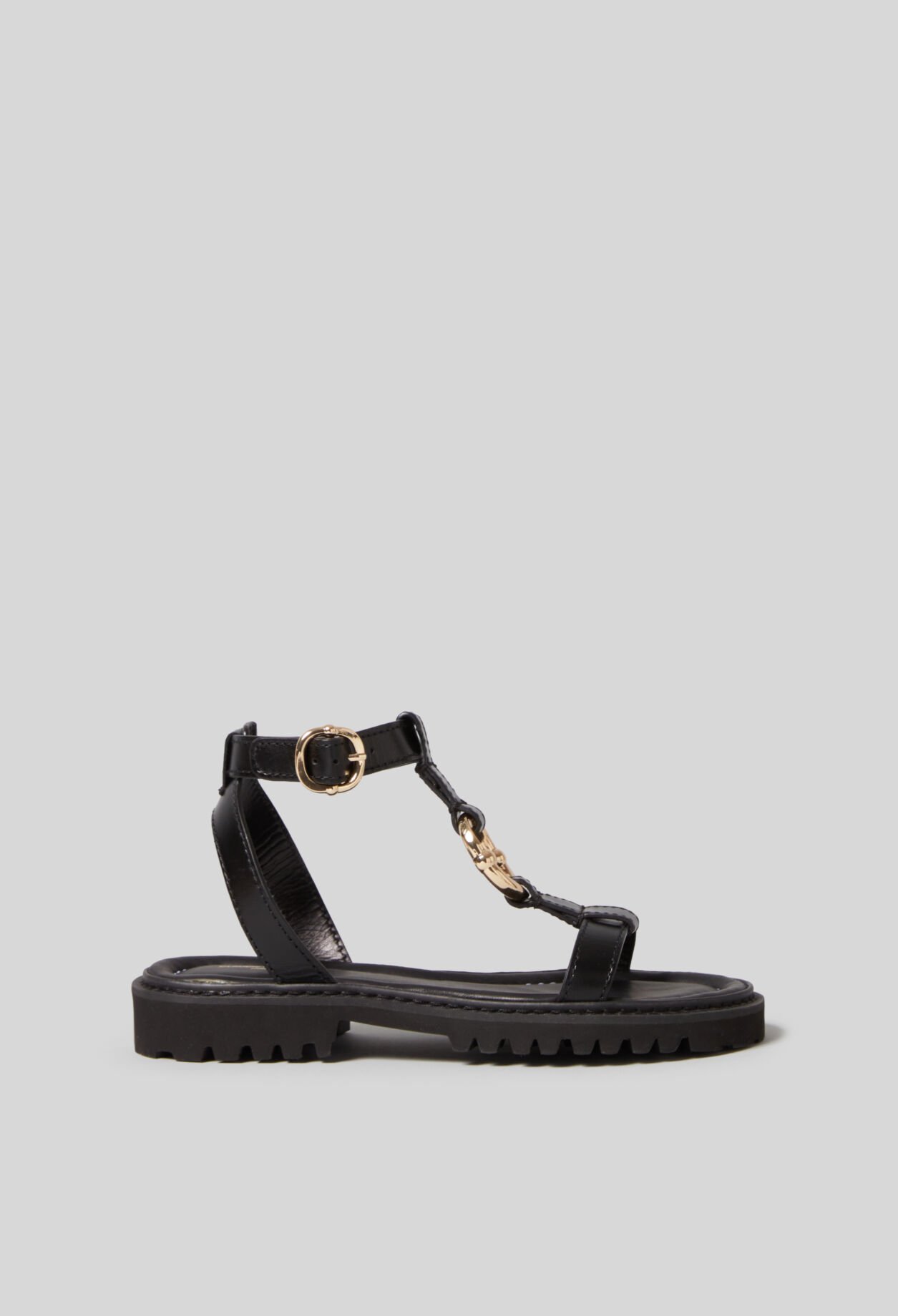 Leather sandals gold ring