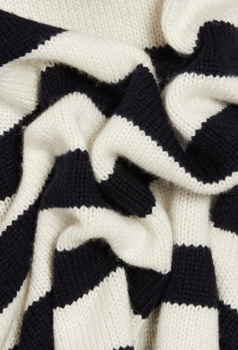 Two-tone oversized jumper