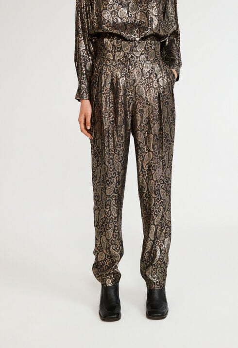 High-waisted carrot pants