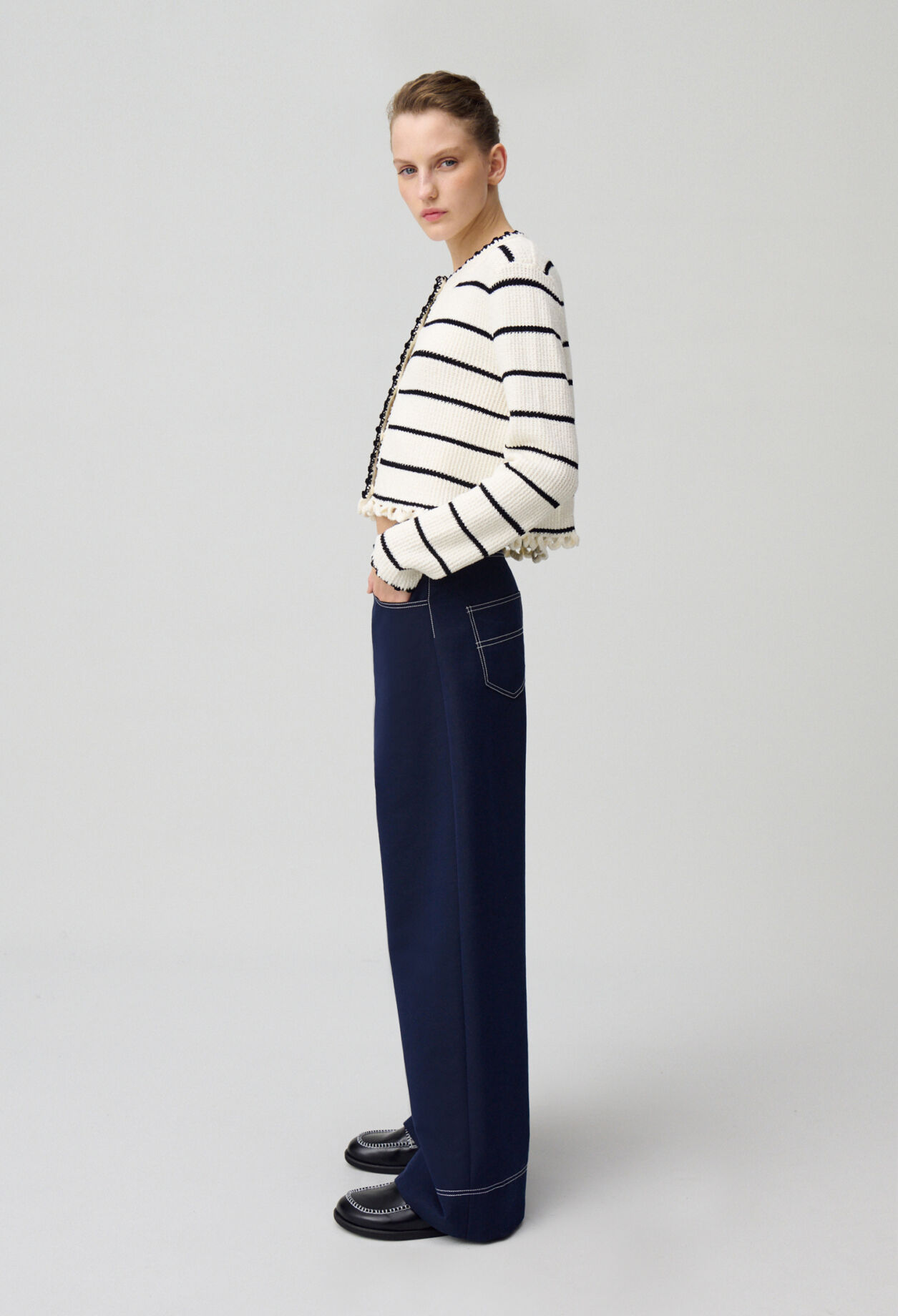 Wide-leg trousers with hems