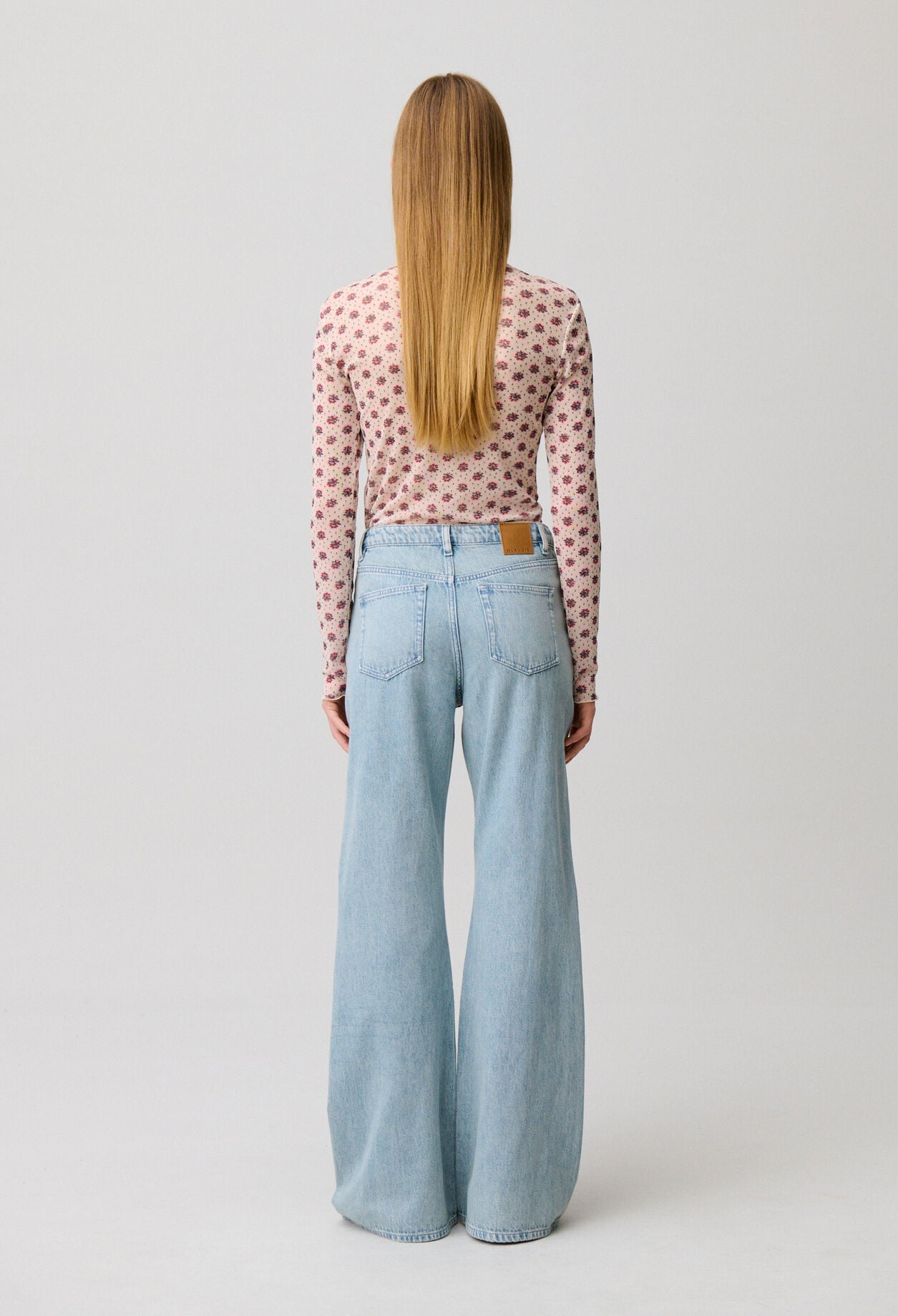 Flared denim jeans