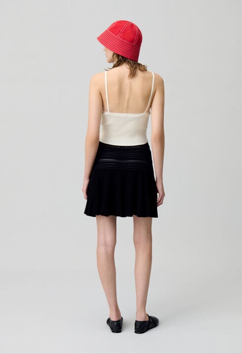 Fine Knit V-Neck Top