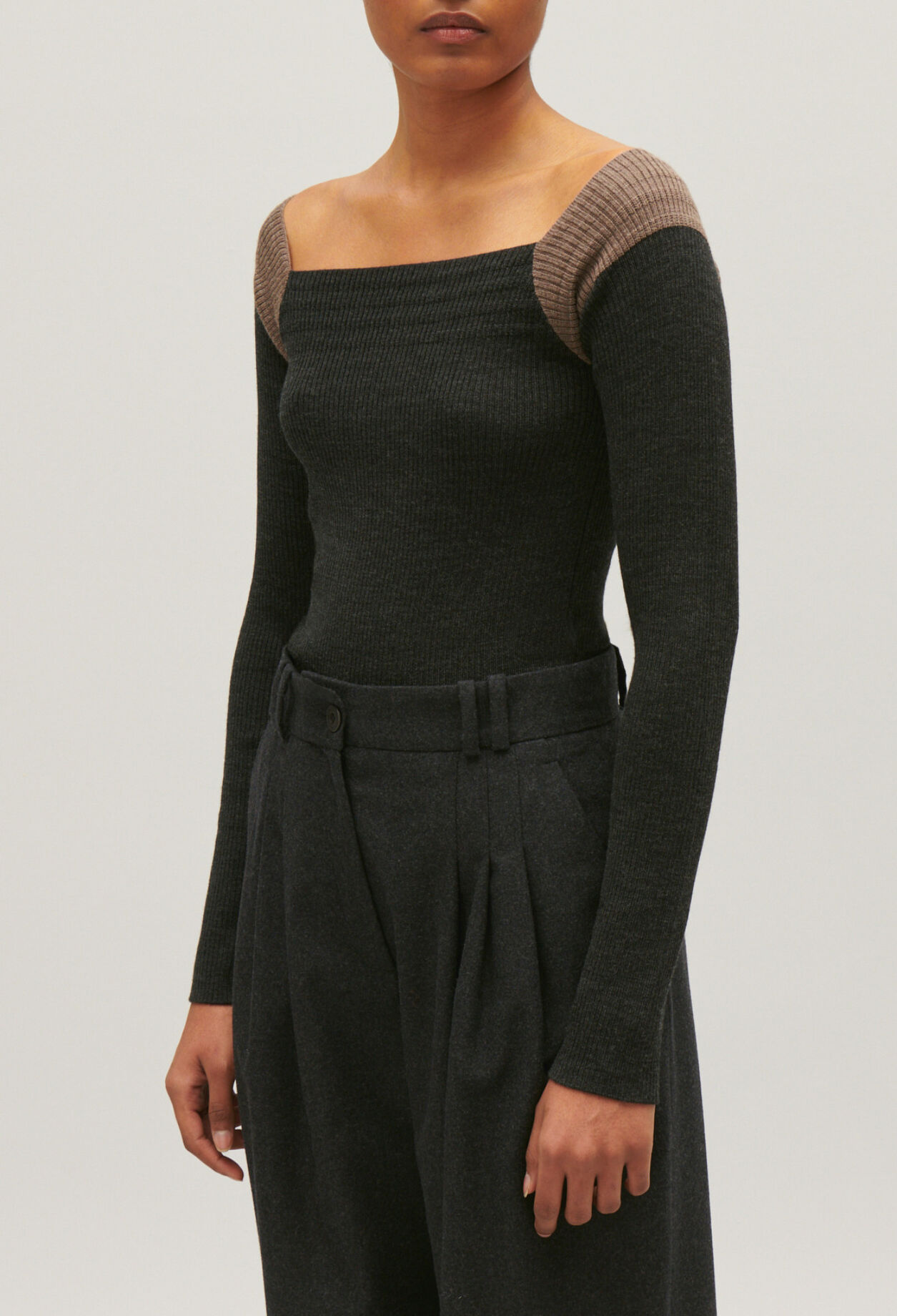 Marled grey ribbed jumper
