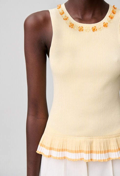 Floral knit crew neck top