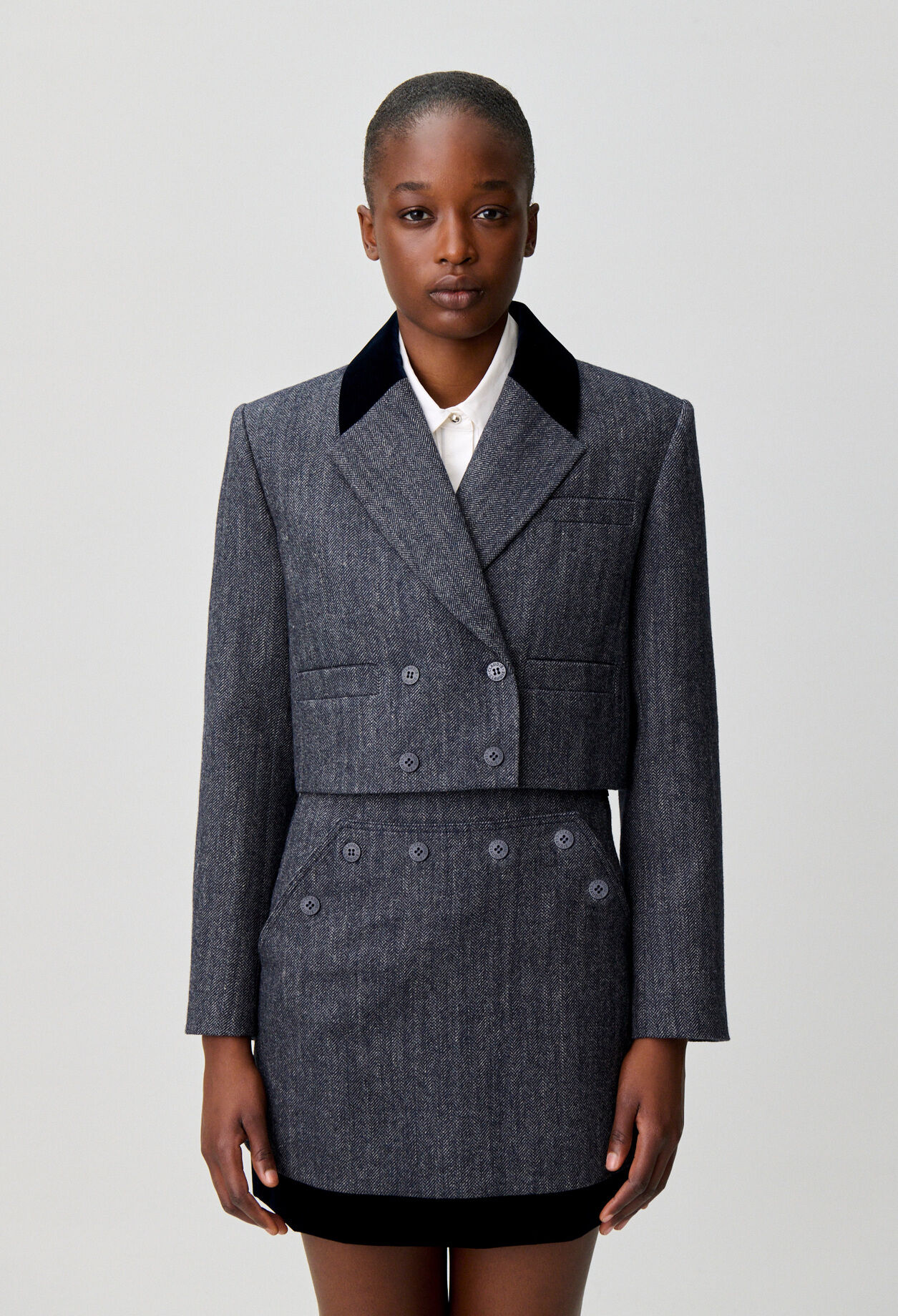 Bi-material tailored jacket