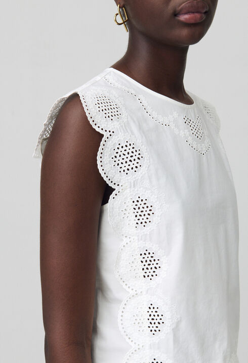 Sleeveless Embroidered Blouse