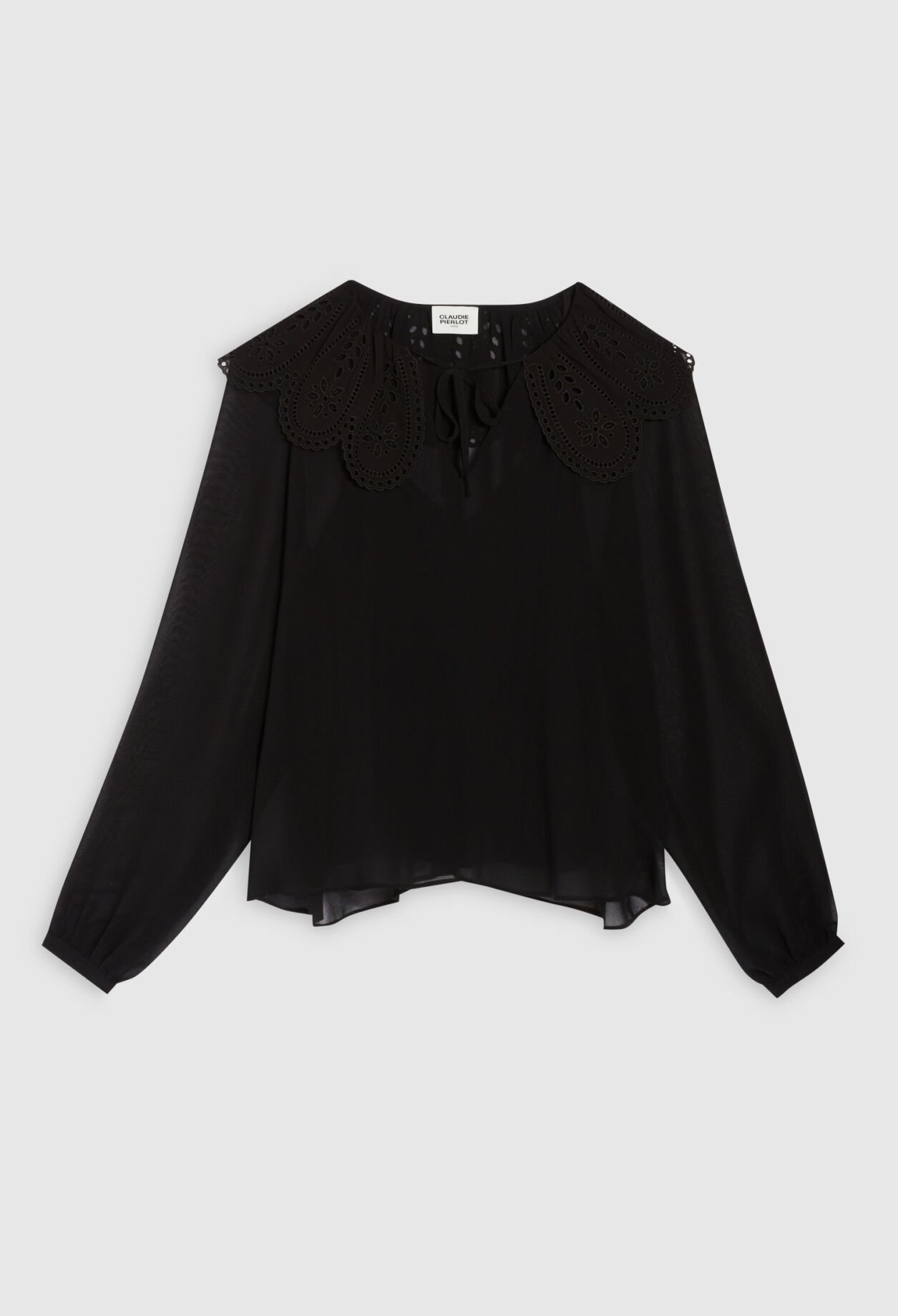 Blouse with large collar