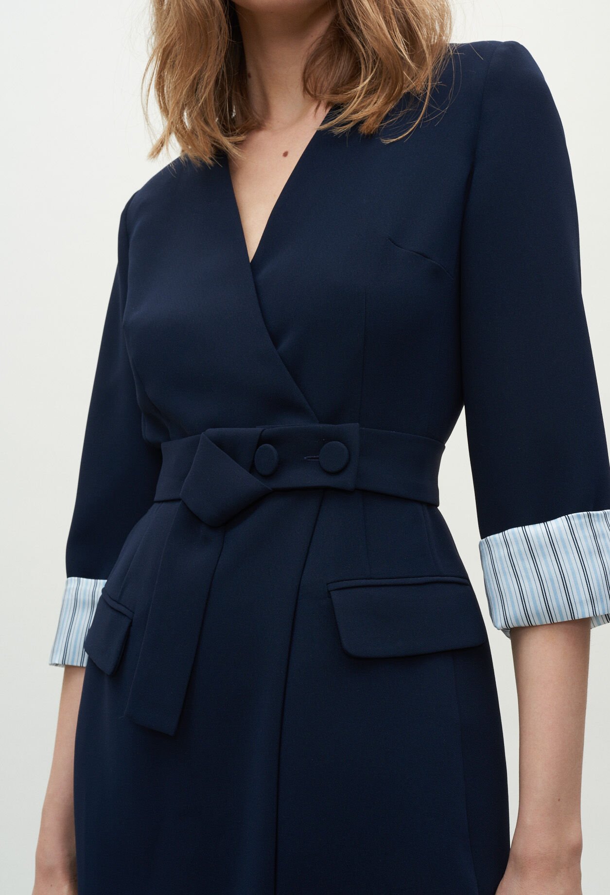 Dress with contrasting cuffs