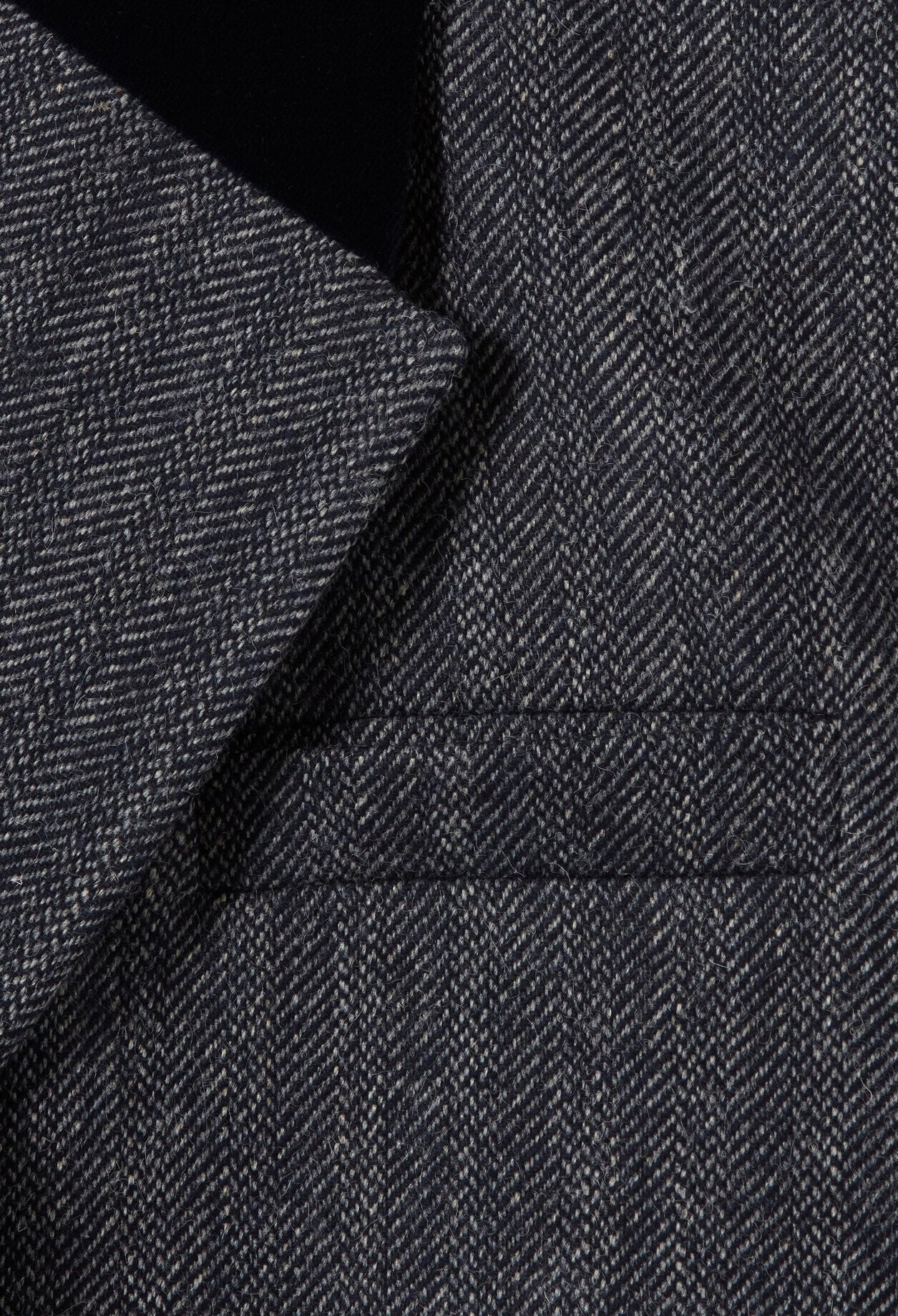 Bi-material tailored jacket