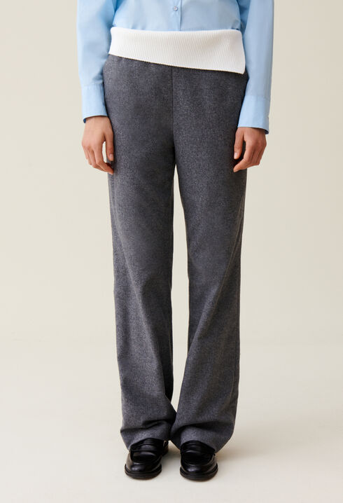 Straight trousers contrast belt