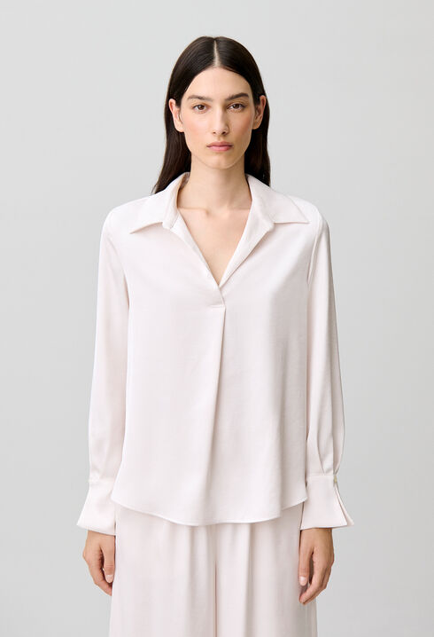 Collared flowy blouse