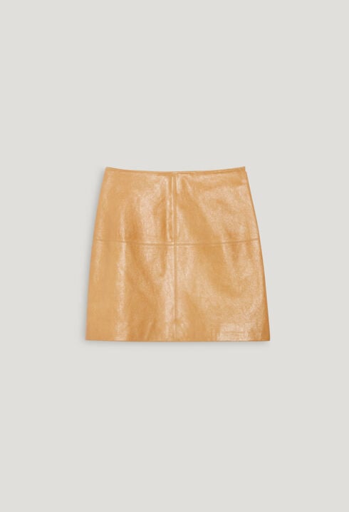 Short ochre yellow leather skirt