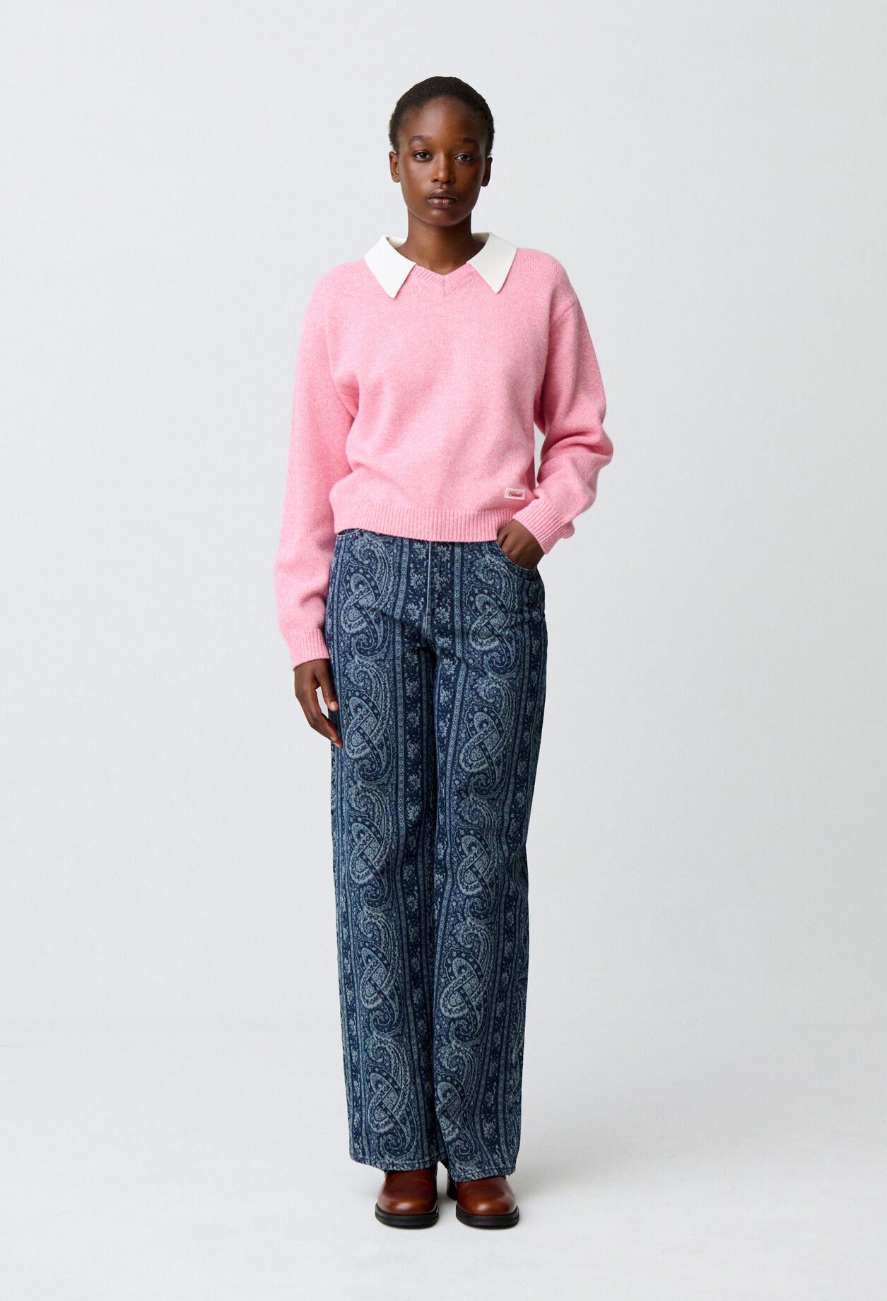 Detachable collar knit jumper