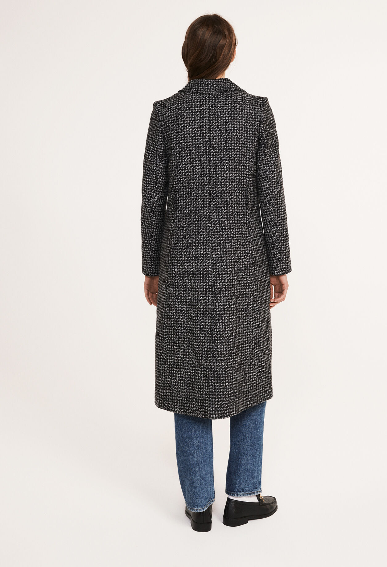 Mid-length coat