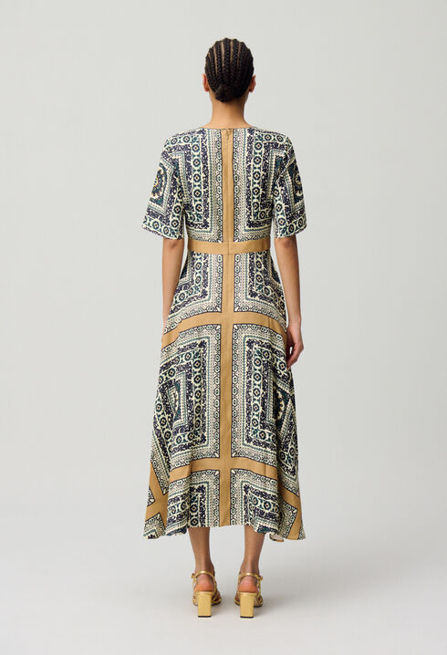 Flowy printed maxi dress