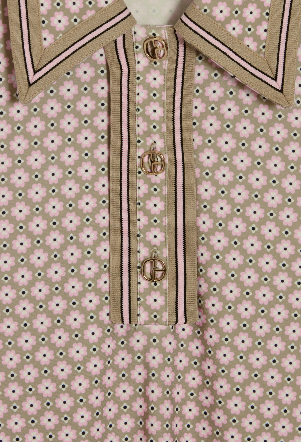 Short-sleeved pink polo shirt