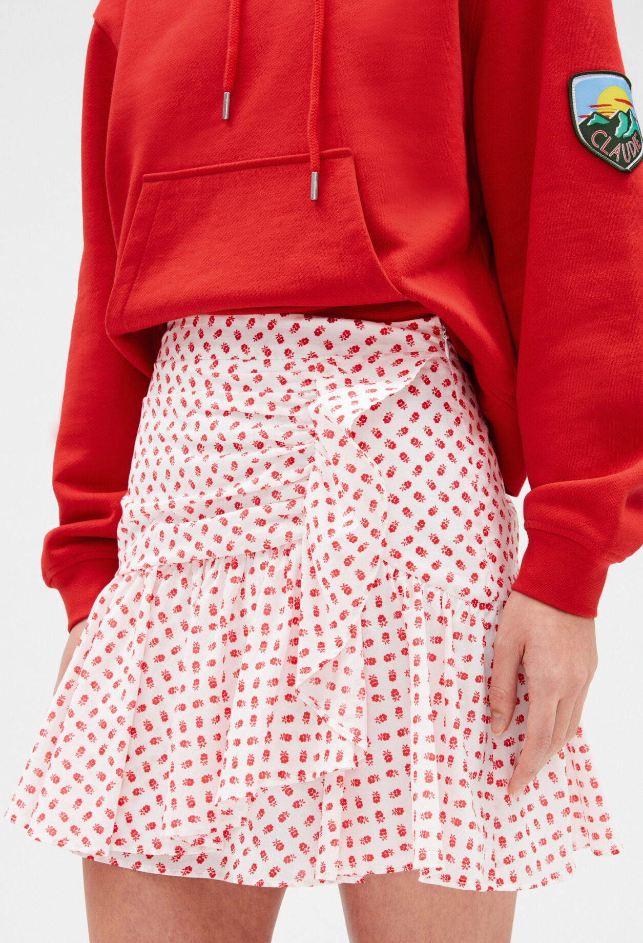Short ruffled skirt