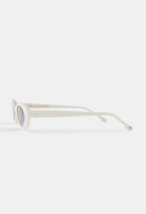 Oval sunglasses 
