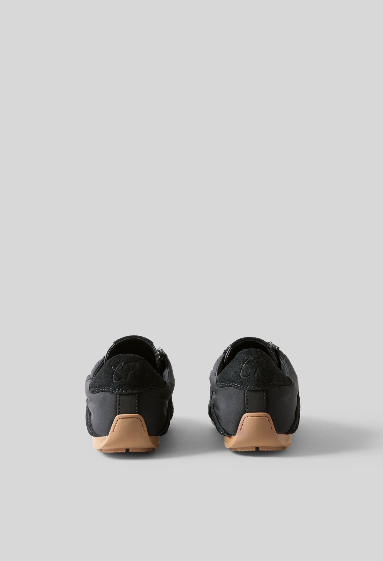 Swing metallic trainers
