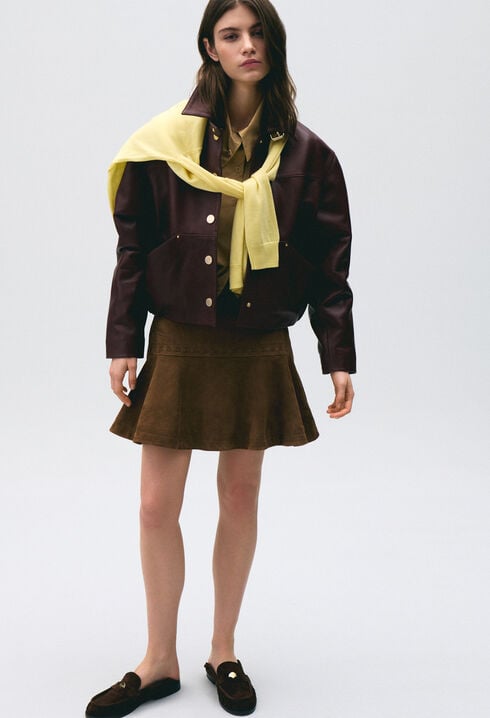 Short leather jacket