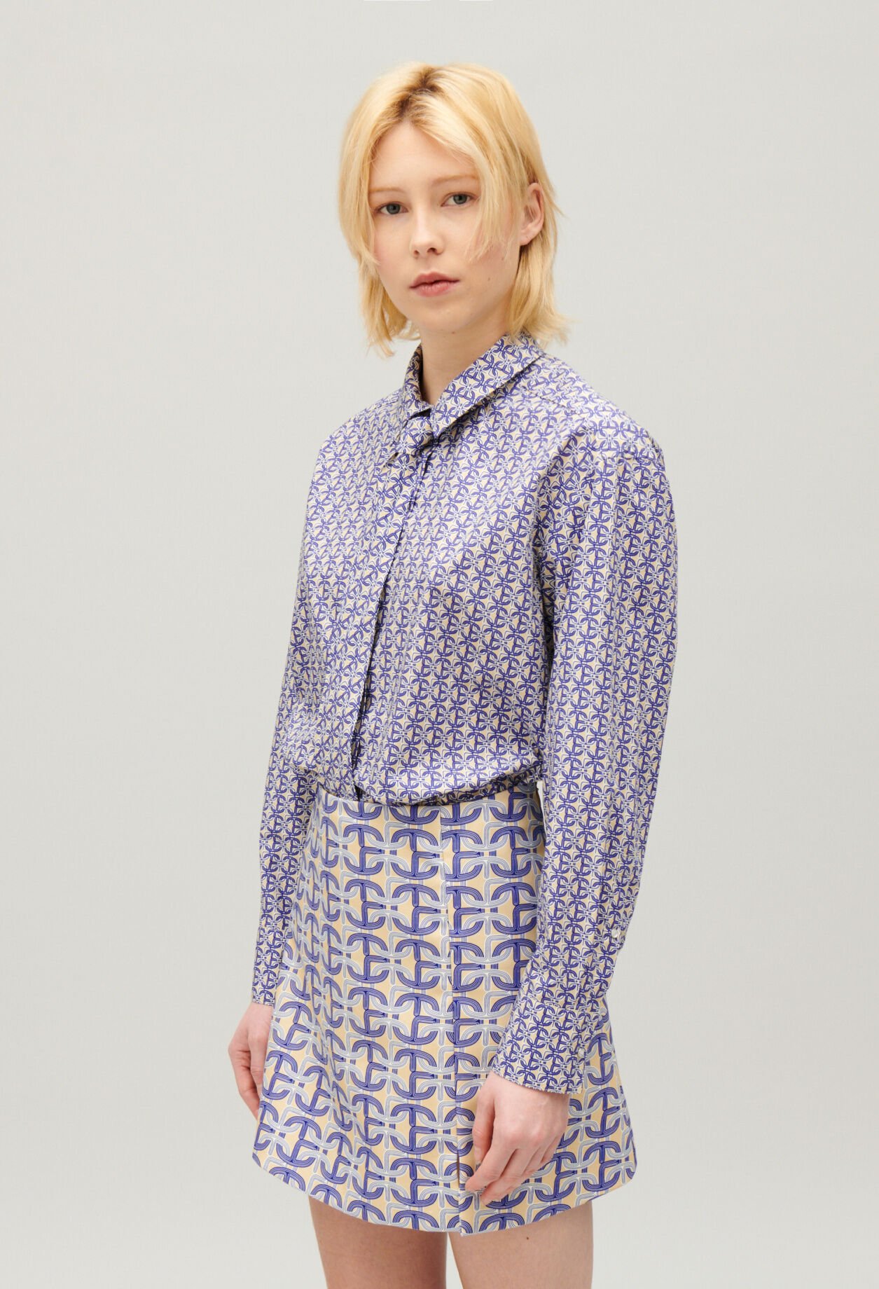 Short A-line skirt with monogram