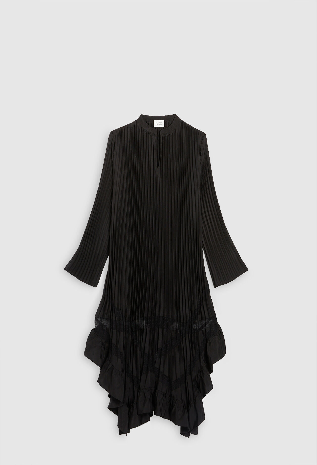 Robe noire longue plissée à volants
