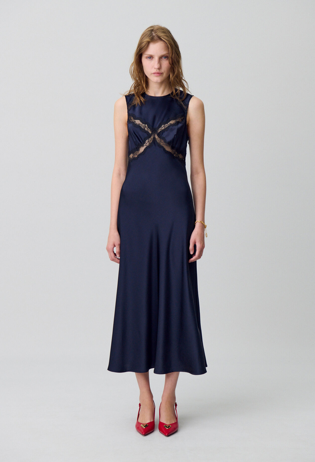 Robe longue avec dentelle