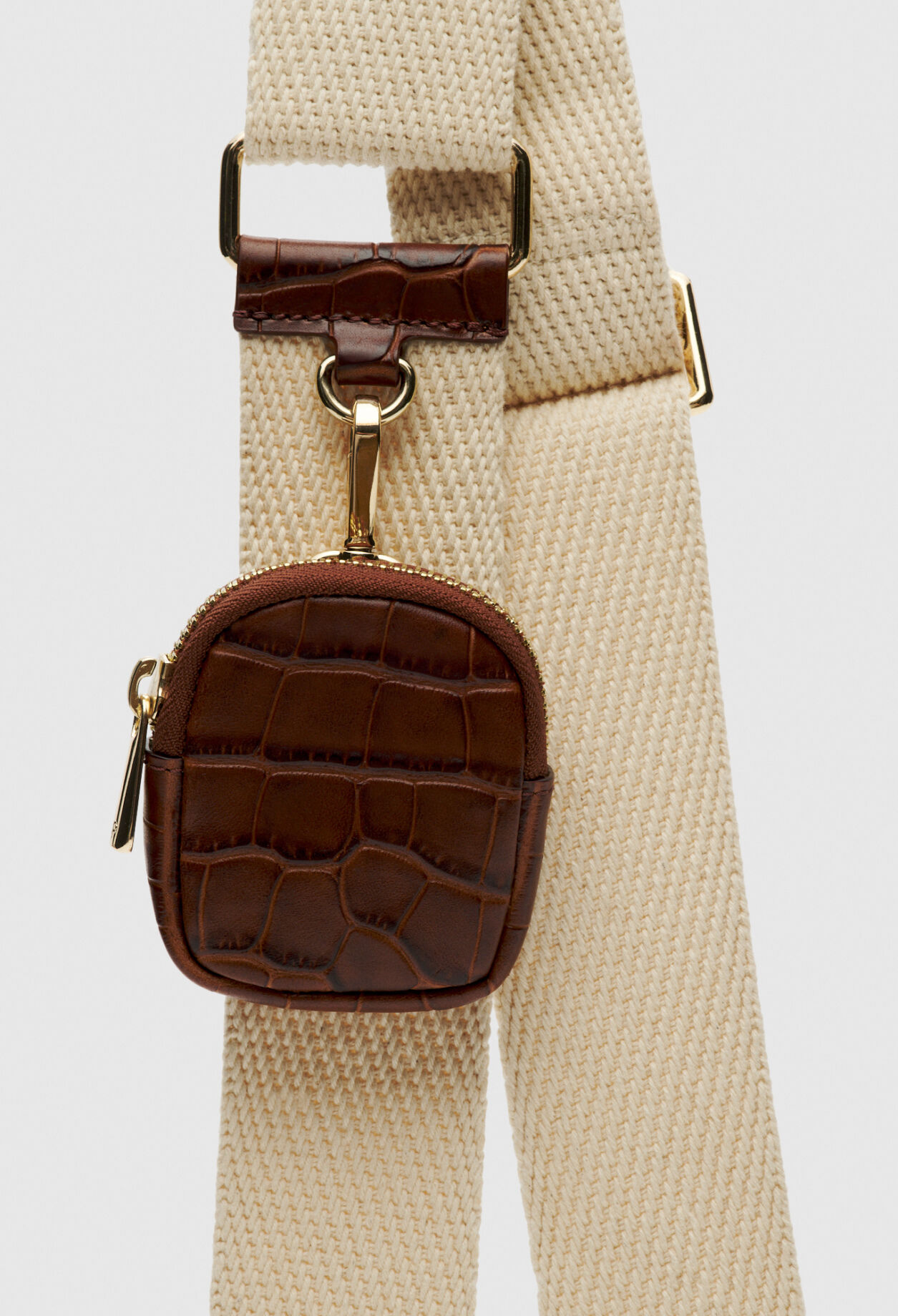 Dual-material crossbody bag   leather
