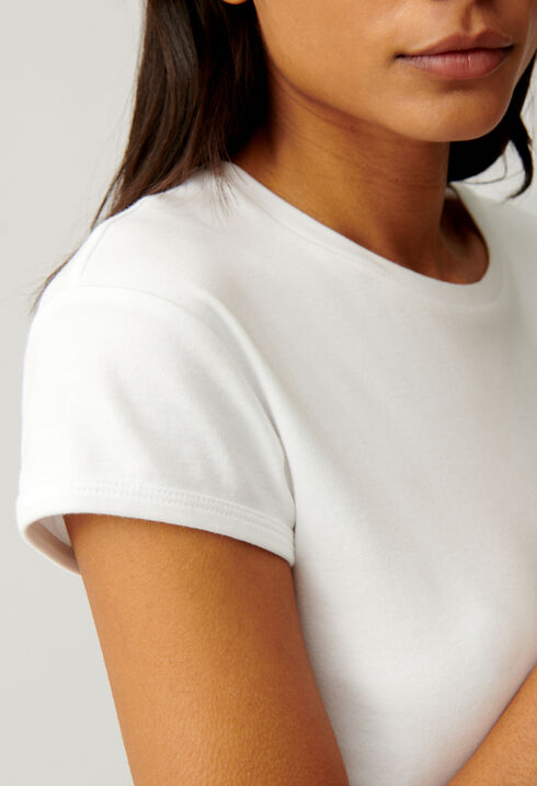Short-sleeved T-shirt