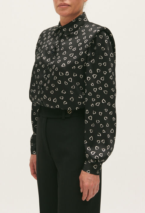 Floaty heart print shirt