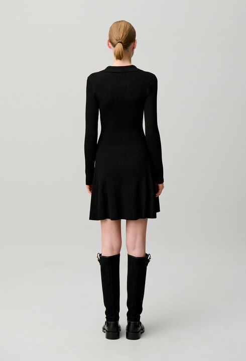 Short fine-knit dress