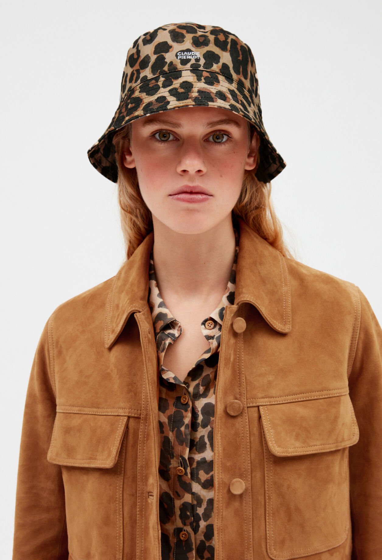 Leopard bucket hat