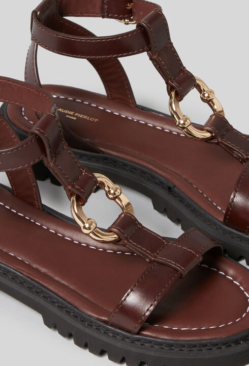 Leather sandals gold ring
