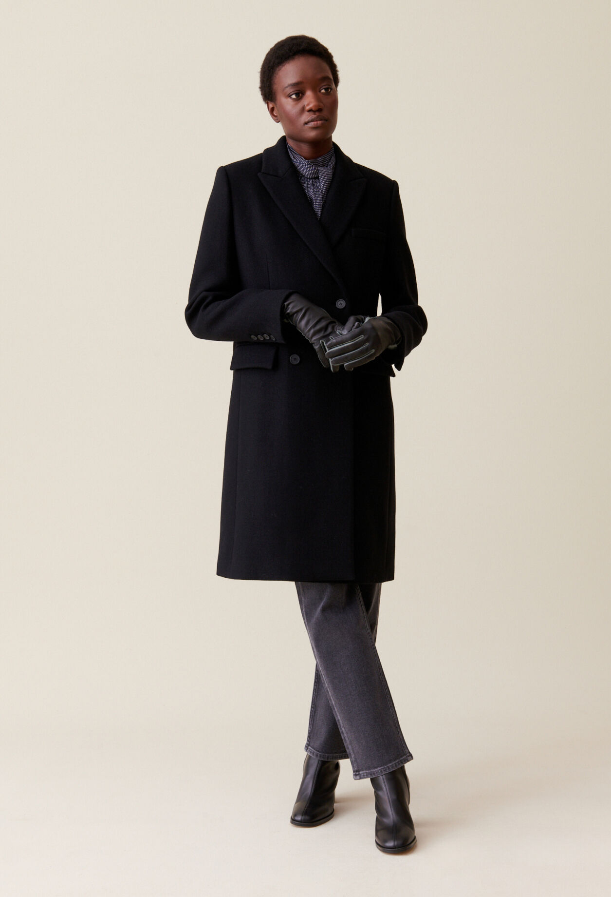 Three quarter length black coat shop